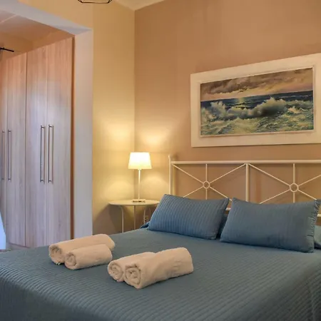 2 Apartment Avía